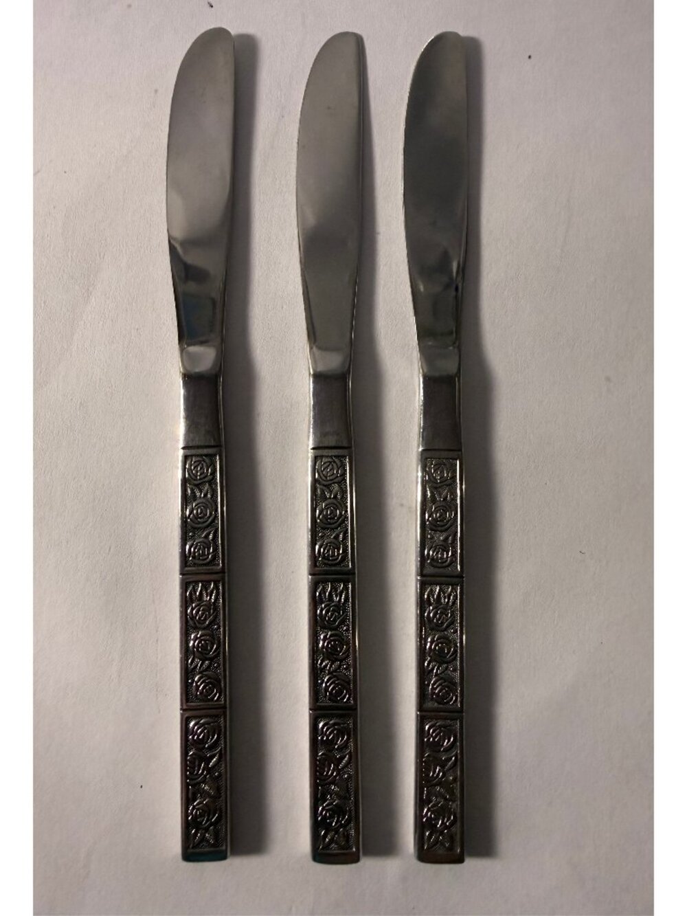 3 Stainless Steel Dinner Knives Raised Rose Floral Panel Handles Korea
